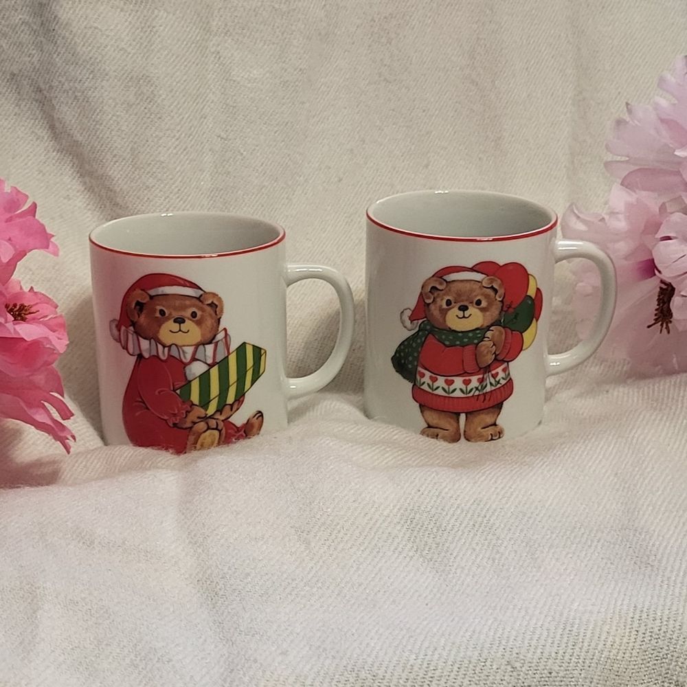 Fine Porcelain Vinatge 4pc White Christmas Theme Bear Mugs Set- Brand New In Box - Picture 7 of 7